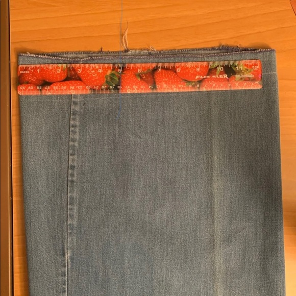 Vintage Flare High Waisted Jeans - Picture 3 of 4
